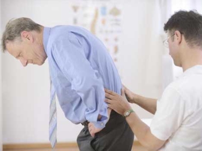 Bệnh đau thần kinh tọa là gì? Nguyên nhân, triệu chứng